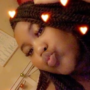 Meet your Posher, Tori